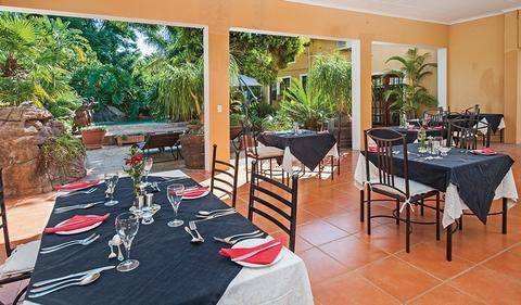 The dining area at Cosmos cuisine Guesthouse in Addo, Eastern Cape